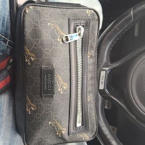 Gucci lion bag
